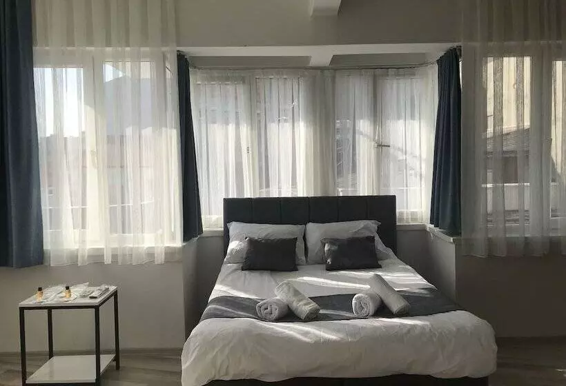 Zeytin Otel Edremit