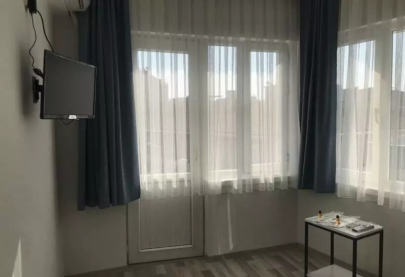 Zeytin Otel Edremit