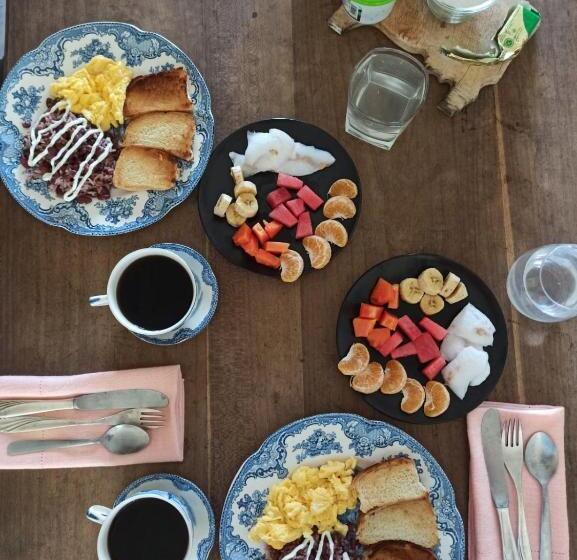 هاستل Amy S Room