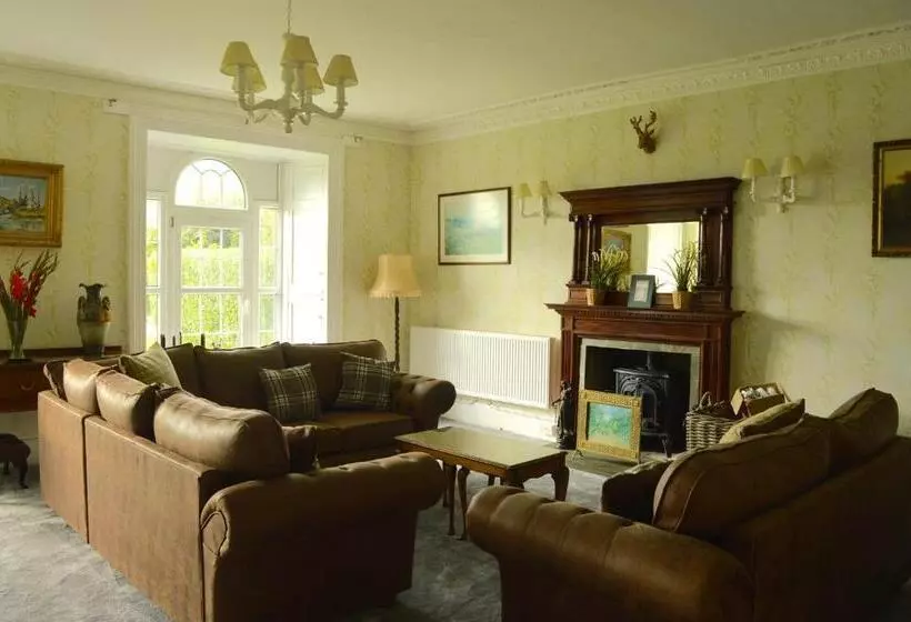 Aamiaismajoitus (B&B) Dol Llan Mansion