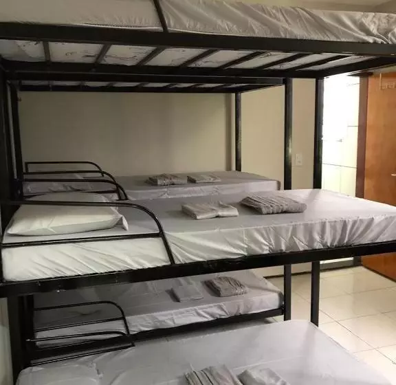 Guilherme Hostel