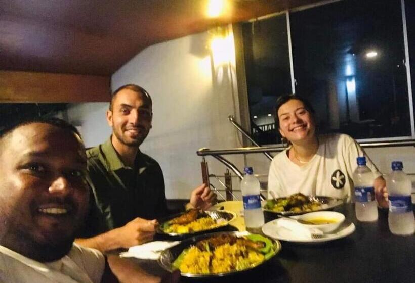 Отель Ambula Food Court