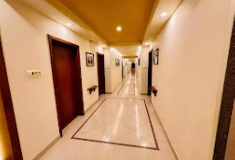 ホテル Bombay Inn Cuttack