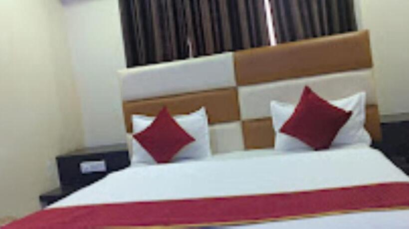 호텔 Devraj Palace,maheshwar