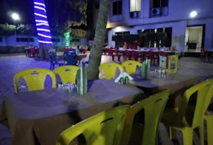 호텔 Devraj Palace,maheshwar