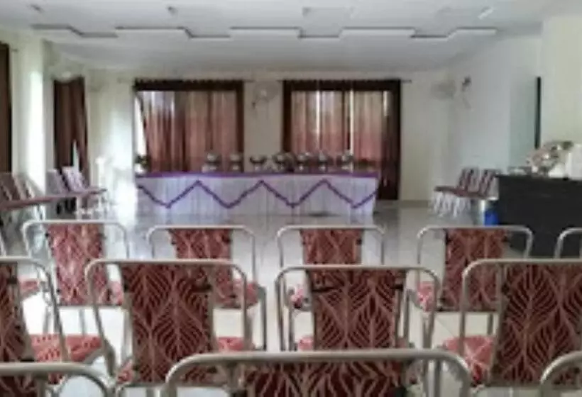 ホテル Devraj Palace,maheshwar