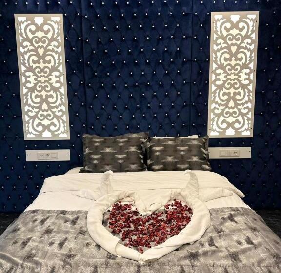 호텔 Golden Rose Deluxe