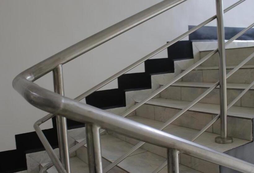 هتل Magnolia Suites