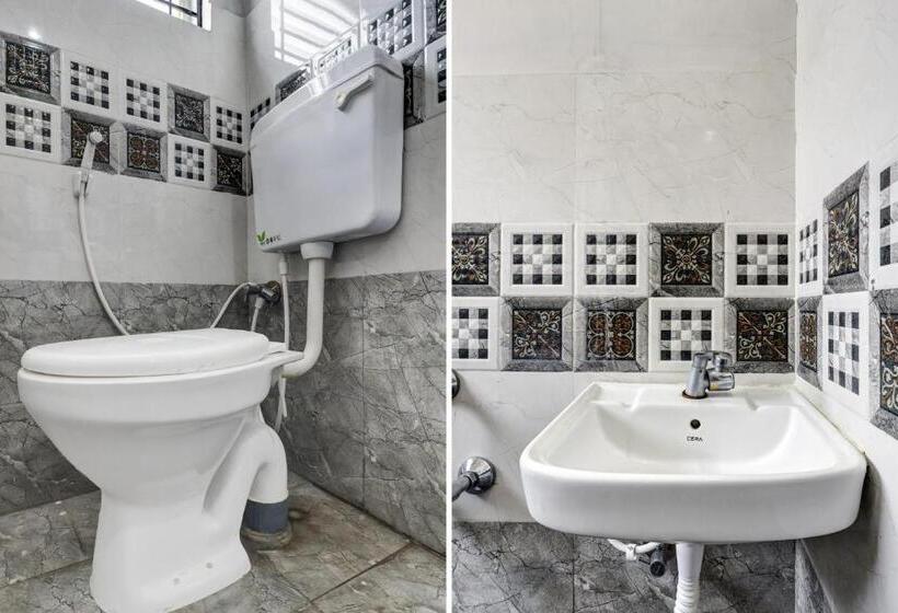 호텔 J.b. Boarding And Lodging