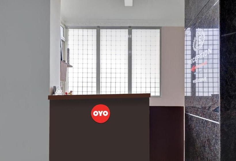 호텔 J.b. Boarding And Lodging