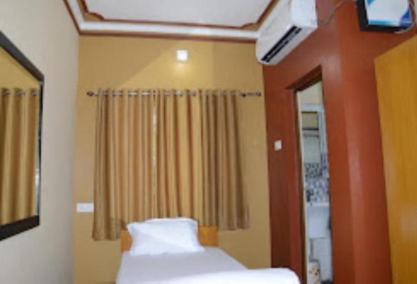 Hotel Puspak Inn Mandabereni