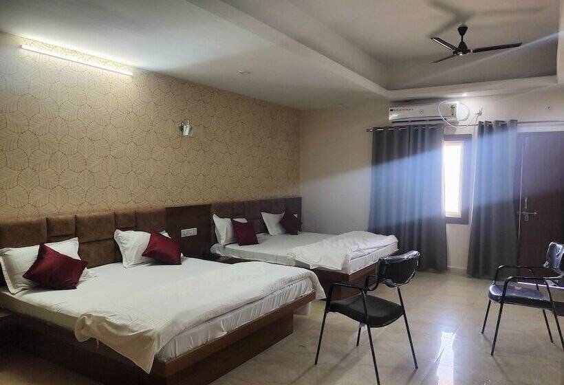 בית מלון כפרי Shree Tara Heritage