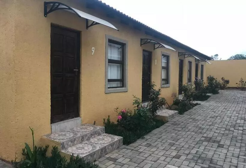 ペンション Kanyane Lodge