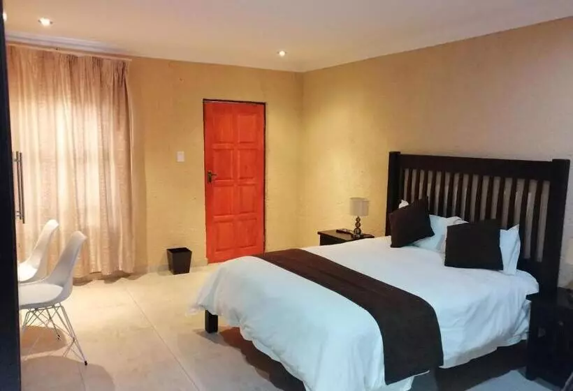 ペンション Kanyane Lodge