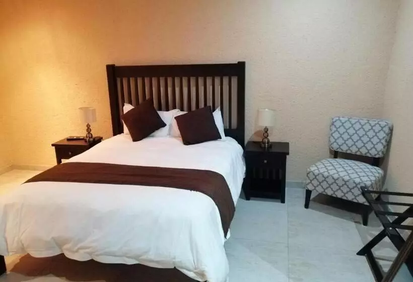 ペンション Kanyane Lodge