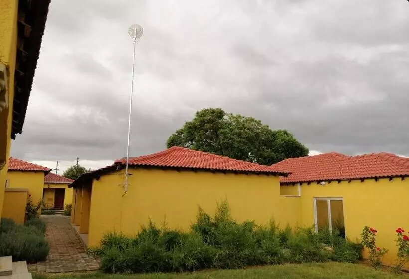 ペンション Kanyane Lodge