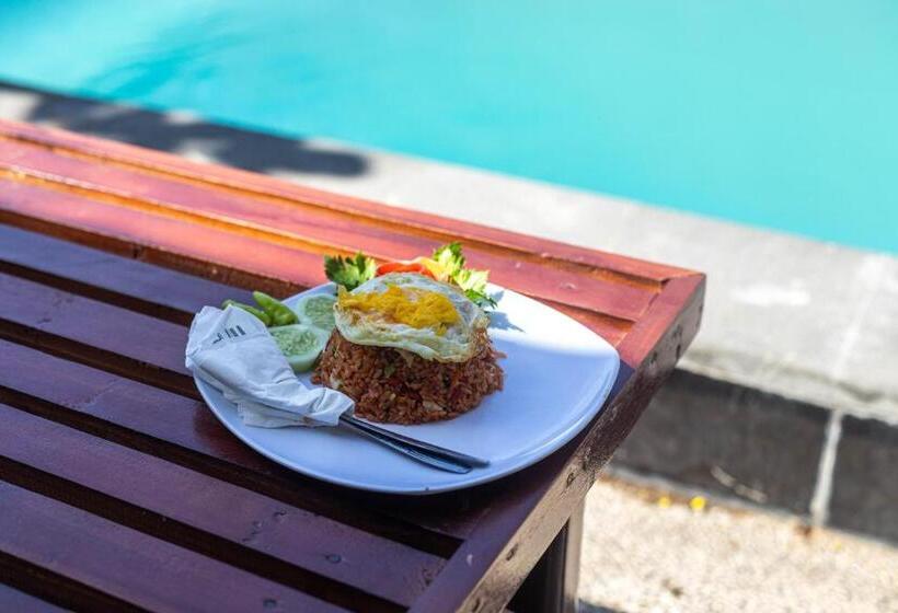 펜션 Melati Guest House Nusa Penida