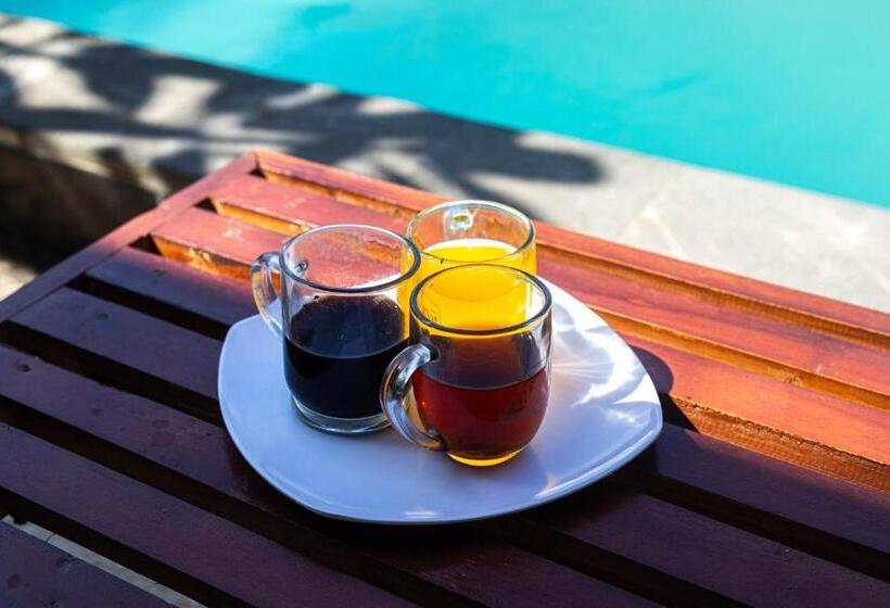 펜션 Melati Guest House Nusa Penida