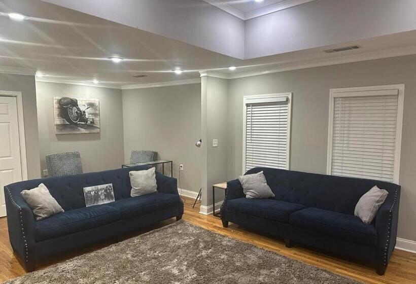 膳宿费 1560 Childress Dr Sw