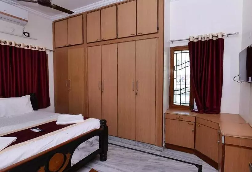 Majatalo Sris Guest House