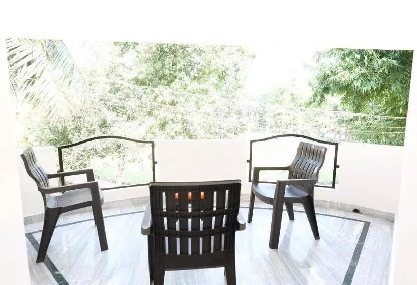 Majatalo Sris Guest House