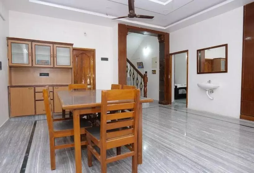 Majatalo Sris Guest House