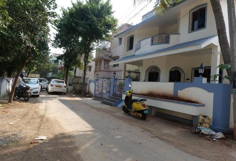 Pensjonat Sris Guest House