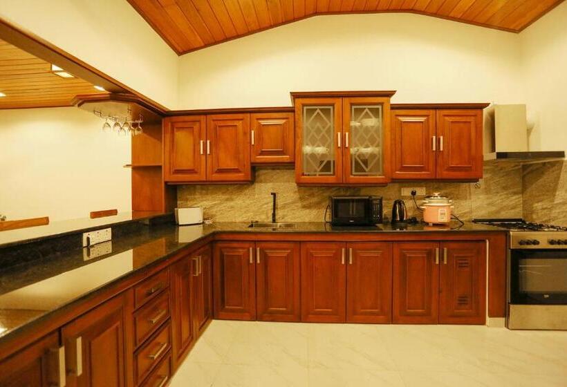 펜션 Thisath Villa