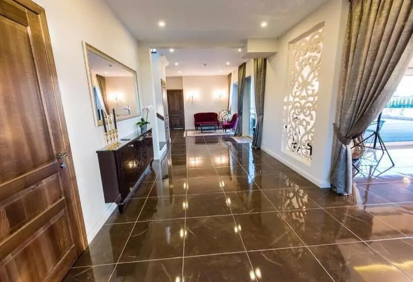 پانسیون Villa Orchidea