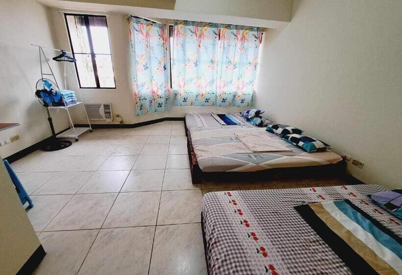 هاستل Andrielle S Place 520