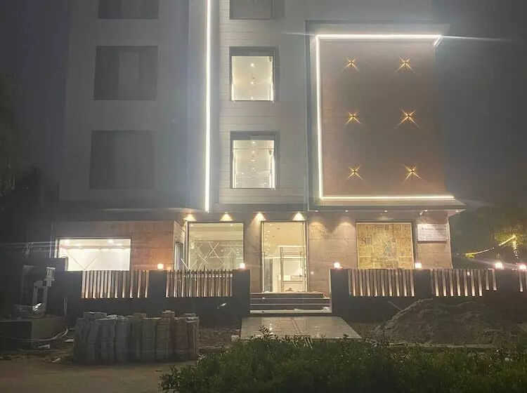 Hotelli Blue Diamonds Inn