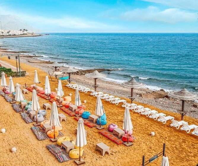 هتل کپسول قريه واحه الحجاز