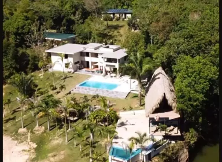 ホテル Mansion Del Lago