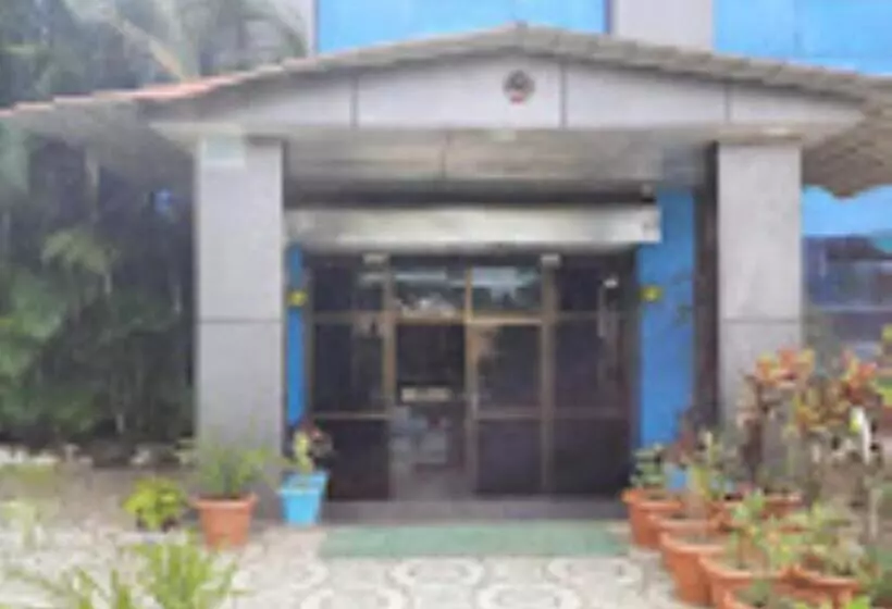 ホテル Meghna And Restaurant,padhar Buzurg