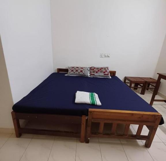 Hotel New Mvx Residency