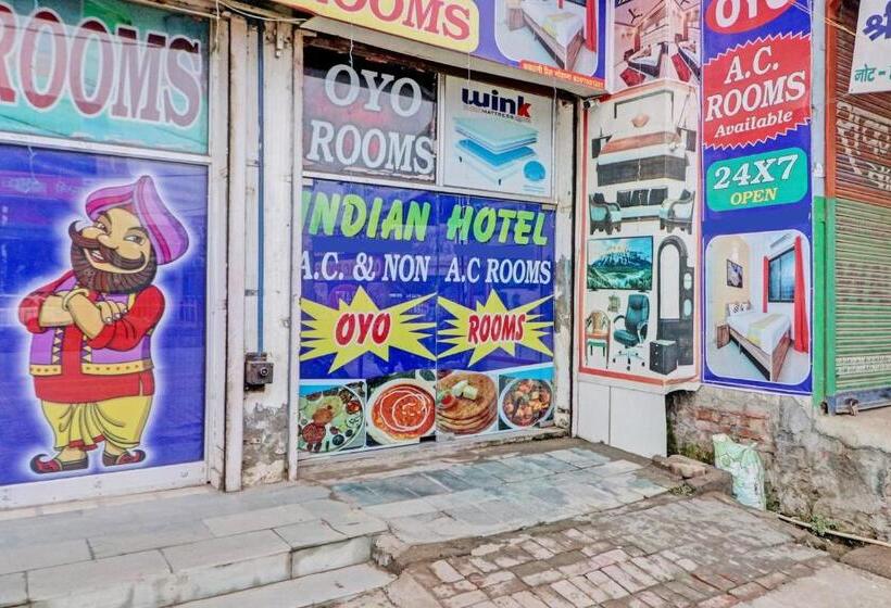 ホテル Oyo Indian