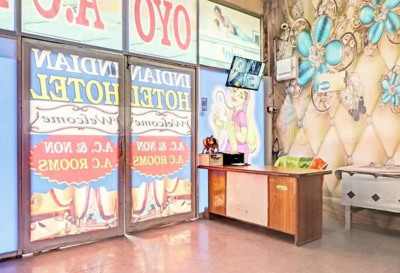 ホテル Oyo Indian