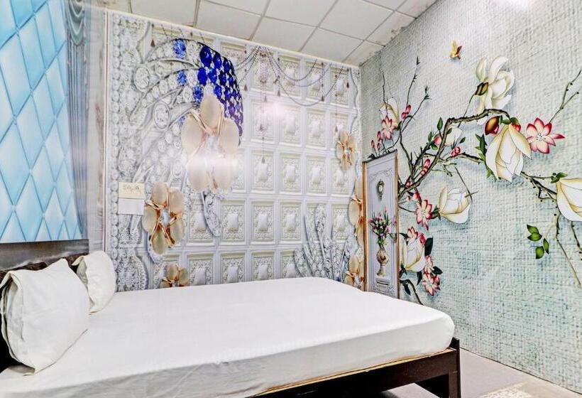 ホテル Oyo Indian