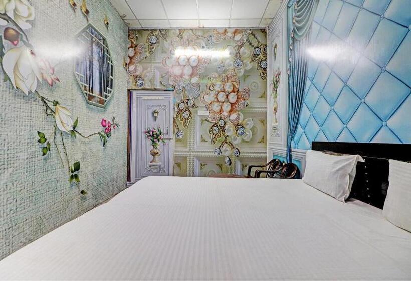 ホテル Oyo Indian