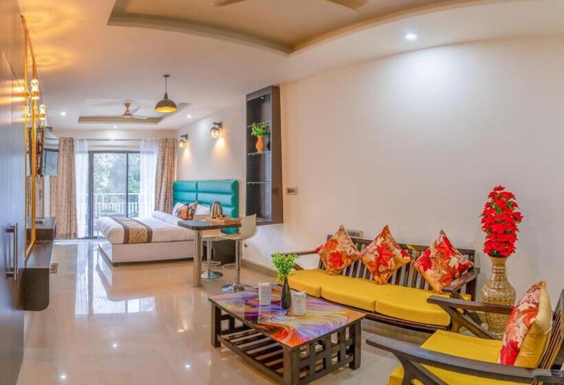 هتل Royals Moonlight Resort,bhimtal