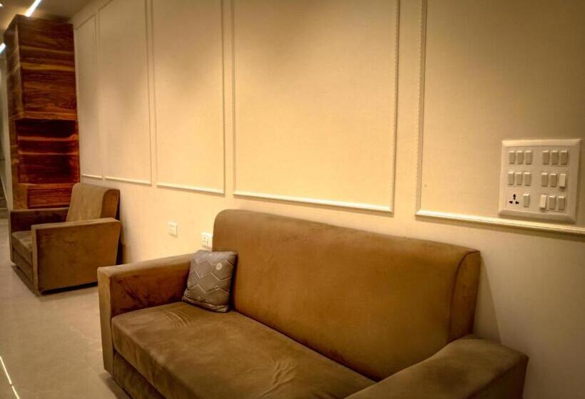 호텔 Shyam Palace India Agra