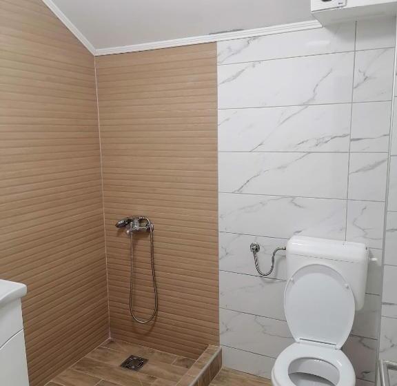 Pensionat Apartmani Lena