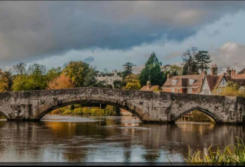 بنسيون Guest House In East Farleigh