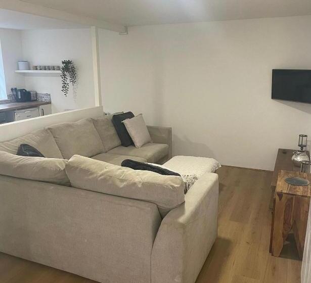 بنسيون Guest House In East Farleigh