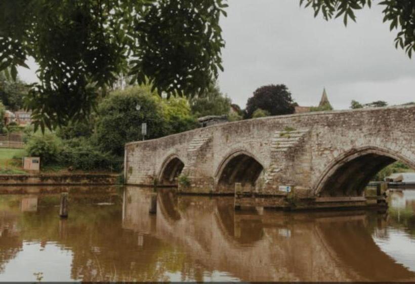 بنسيون Guest House In East Farleigh