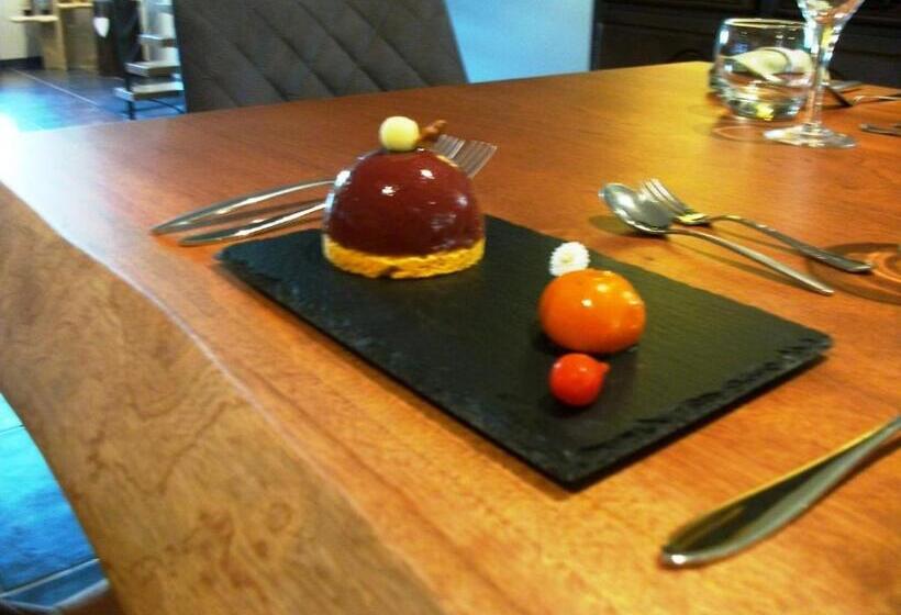 ペンション Vellave Fr 1 582 409