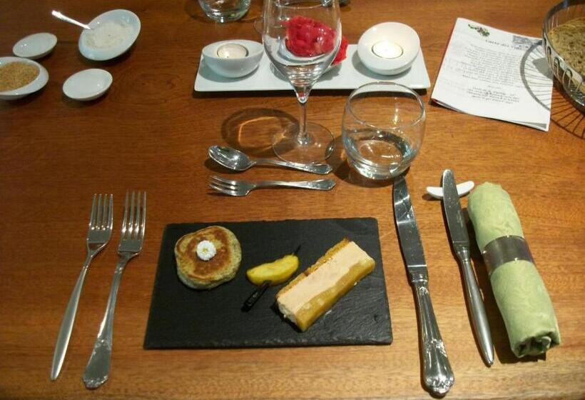 ペンション Vellave Fr 1 582 409