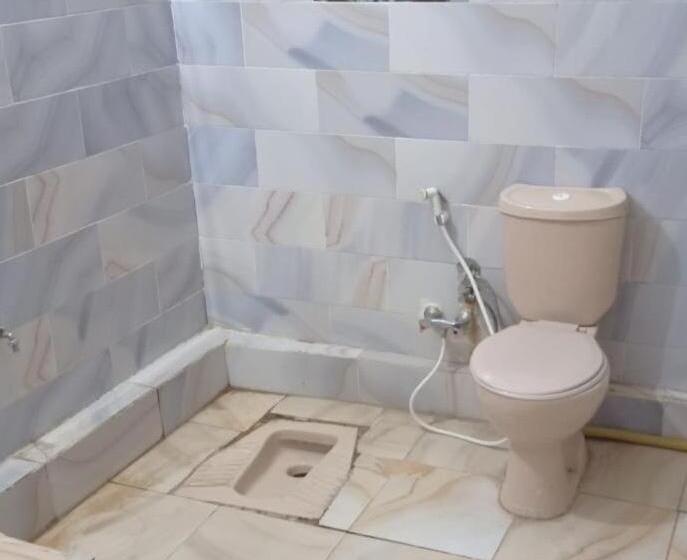 پانسیون Hayah Guest House