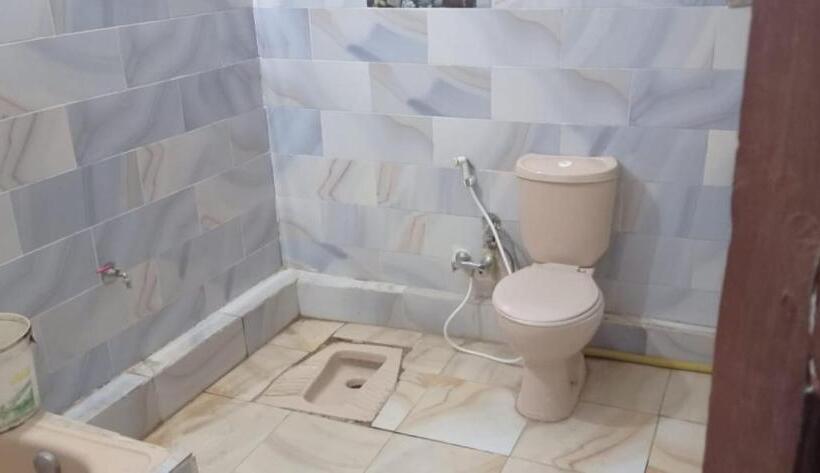 پانسیون Hayah Guest House