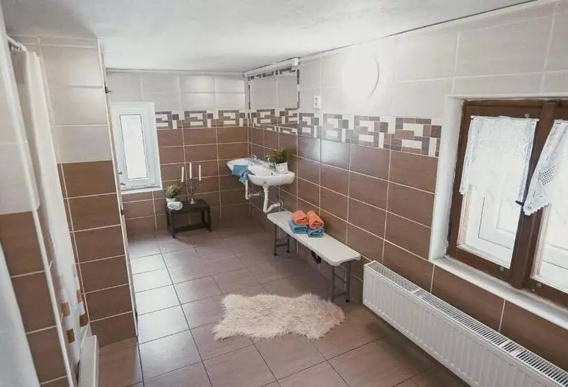 Majatalo Horská Bouda šubišák